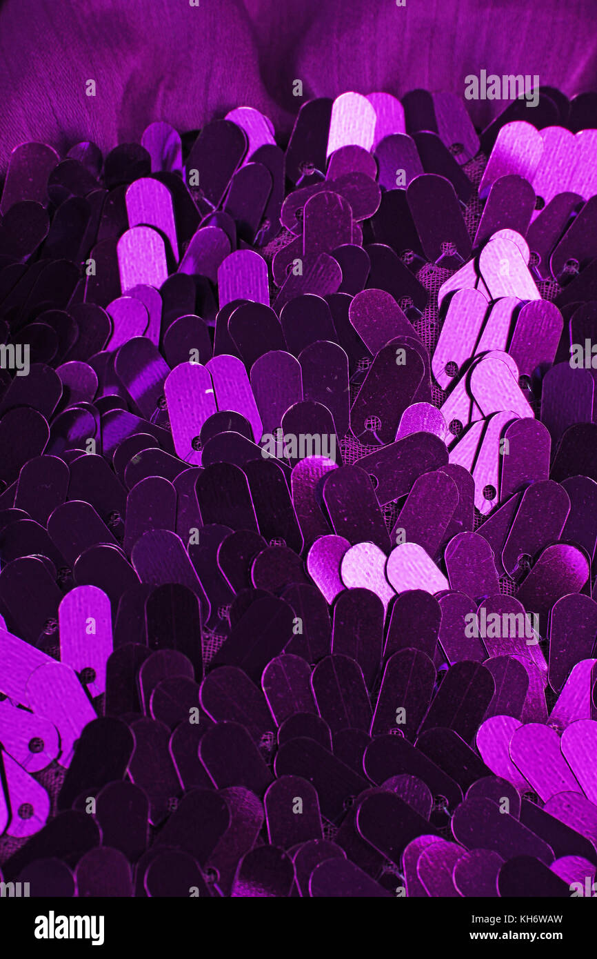 Spangle, sequin pailette sfondo. Abito a specchio panno di materiale modello di texture. Sartoria concetto di cucitura. Shiny specchiata tessuto di moda. Shiny cl Foto Stock