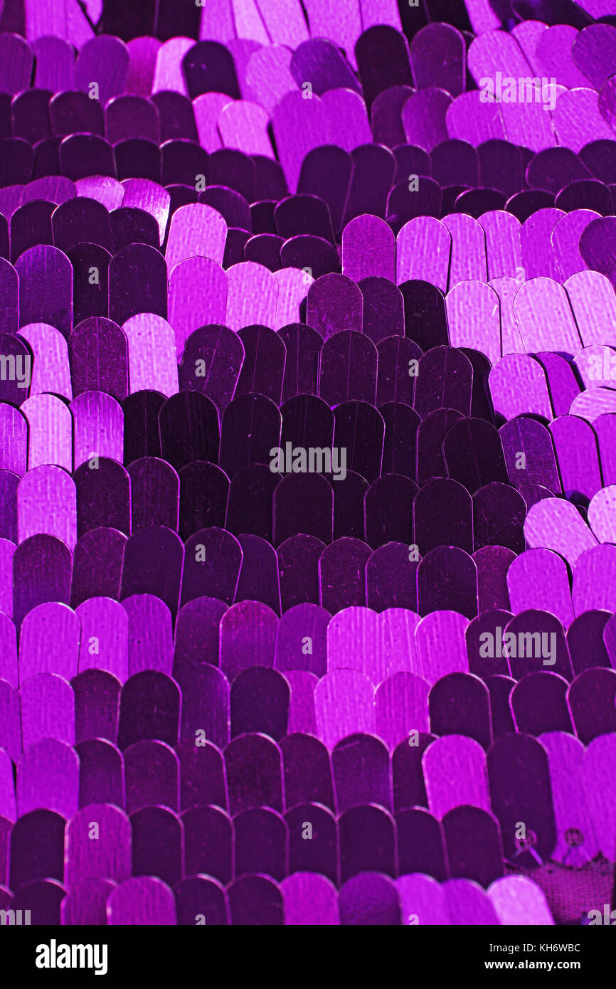 Spangle, sequin pailette sfondo. Abito a specchio panno di materiale modello di texture. Sartoria concetto di cucitura. Shiny specchiata tessuto di moda. Shiny cl Foto Stock