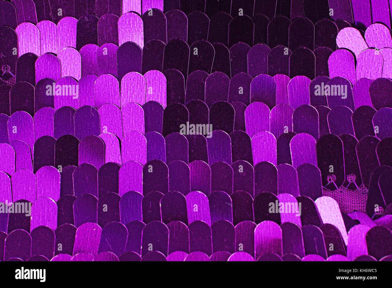 Spangle, sequin pailette sfondo. Abito a specchio panno di materiale modello di texture. Sartoria concetto di cucitura. Shiny specchiata tessuto di moda. Shiny cl Foto Stock