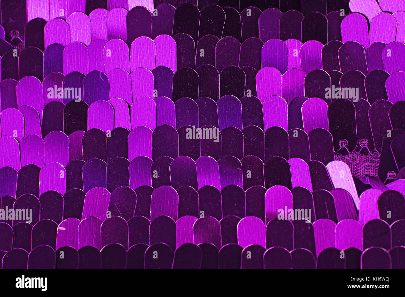 Spangle, sequin pailette sfondo. Abito a specchio panno di materiale modello di texture. Sartoria concetto di cucitura. Shiny specchiata tessuto di moda. Shiny cl Foto Stock