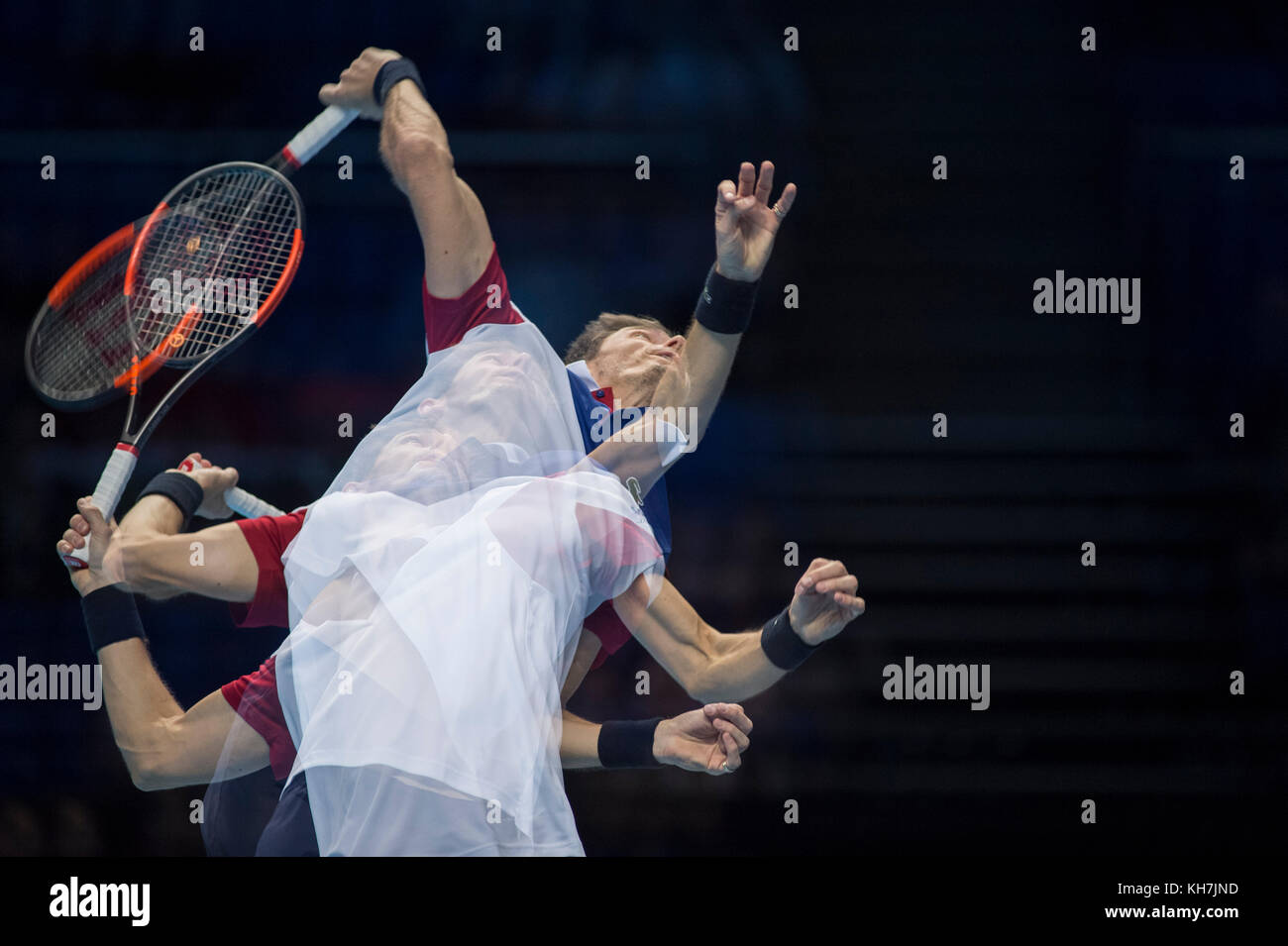 O2, Londra, Regno Unito. 14 Novembre, 2017. Il giorno 3 della Nitto ATP Finals, serata raddoppia corrispondono, Pierre-Hugues Herbert (FRA) e Nicolas MAHUT (FRA) vs Ryan Harrison (USA) e Michael Venere (NZL). Credito: Malcolm Park/Alamy Live News. Foto Stock