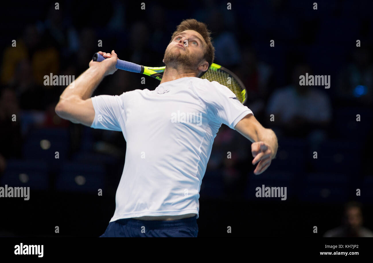 O2, Londra, Regno Unito. 14 Novembre, 2017. Il giorno 3 della Nitto ATP Finals, serata raddoppia corrispondono, Pierre-Hugues Herbert (FRA) e Nicolas MAHUT (FRA) vs Ryan Harrison (USA) e Michael Venere (NZL). Credito: Malcolm Park/Alamy Live News. Foto Stock
