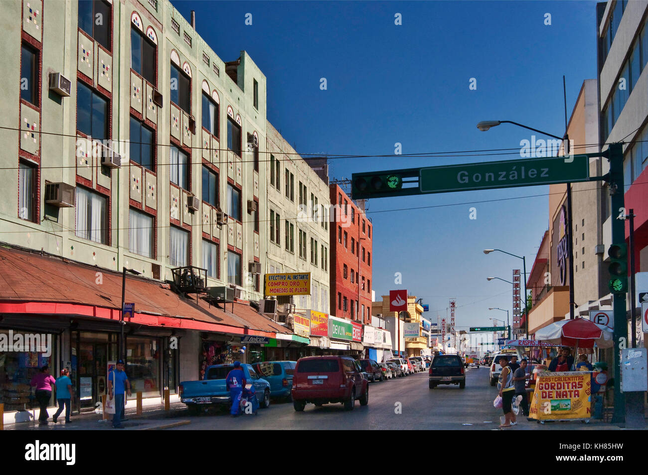 Avenida Guerrero in Nuevo Laredo, Tamaulipas, Messico Foto Stock