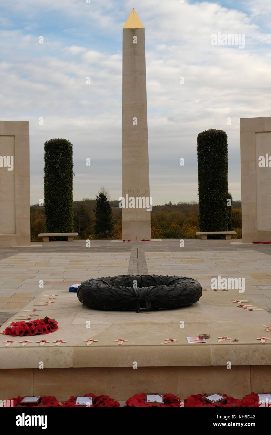 Il National Memorial arboretum onora i caduti, riconosce di servizio e di sacrificio e promuove l'orgoglio nel nostro paese. Foto Stock