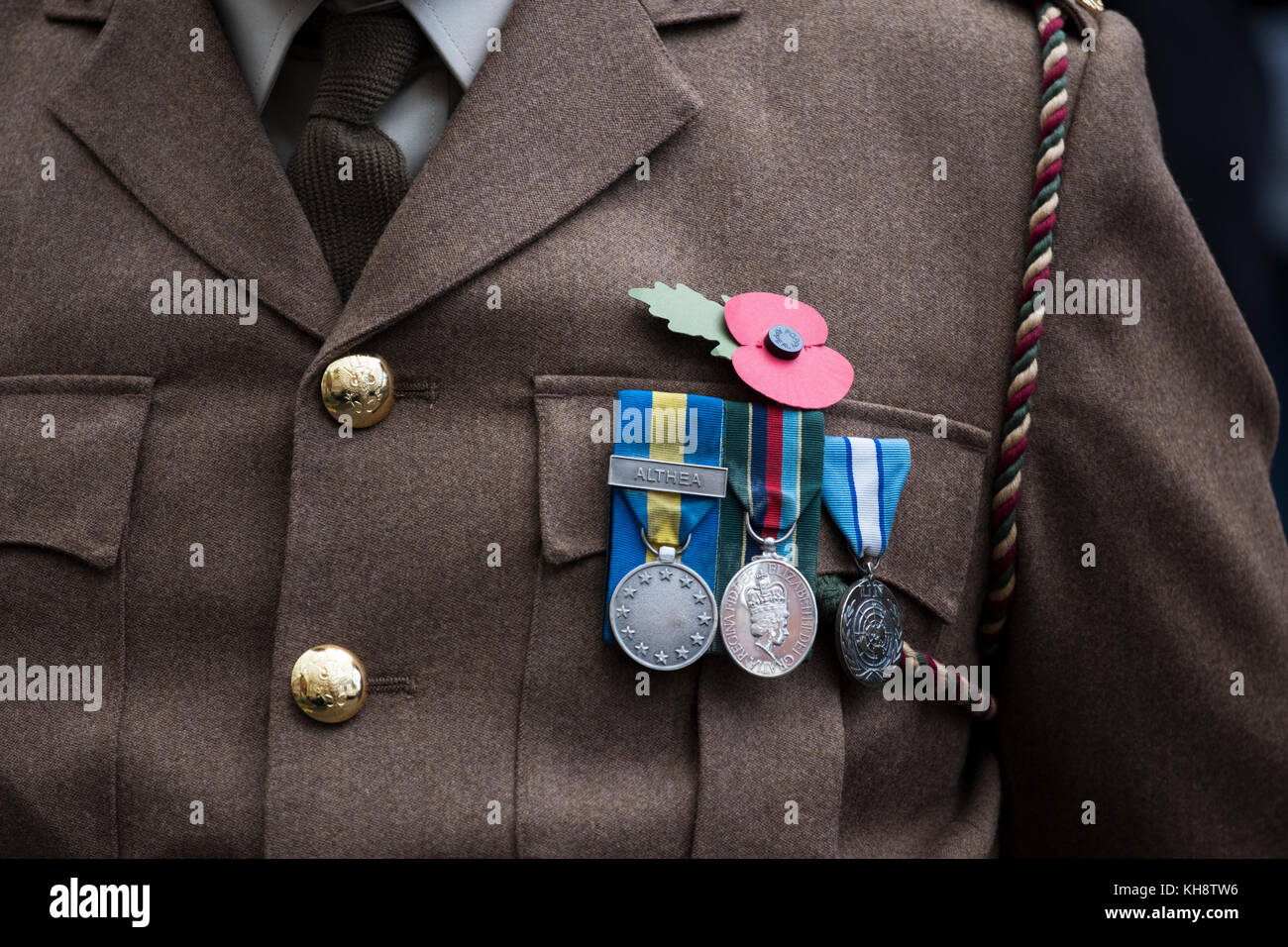 Medaglie indossato in uniforme militare a ricordo parade Foto Stock