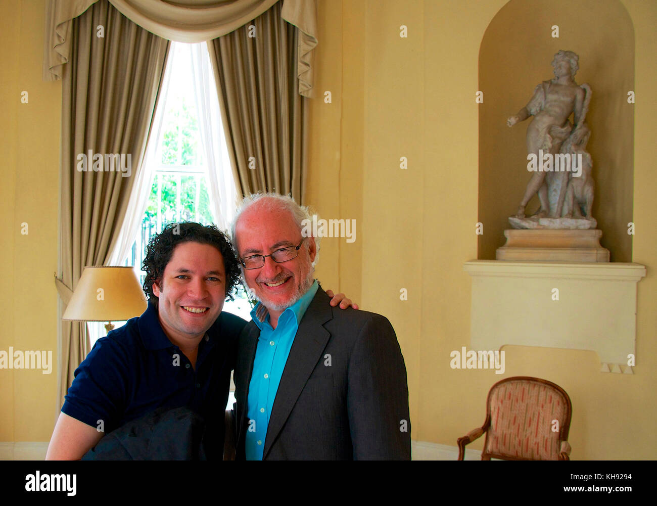 Il Lebrecht intervista, giugno 2012 (Radio 3). Norman Lebrecht interviste Gustavo Dudamel (conduttore venezuelano) a Londra. Foto Stock