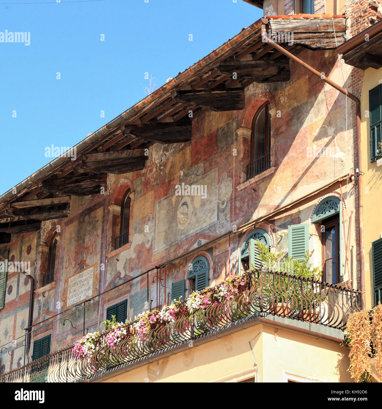 Gli affreschi a Casa Mazzanti, Piazza delle Erbe, Verona Foto Stock