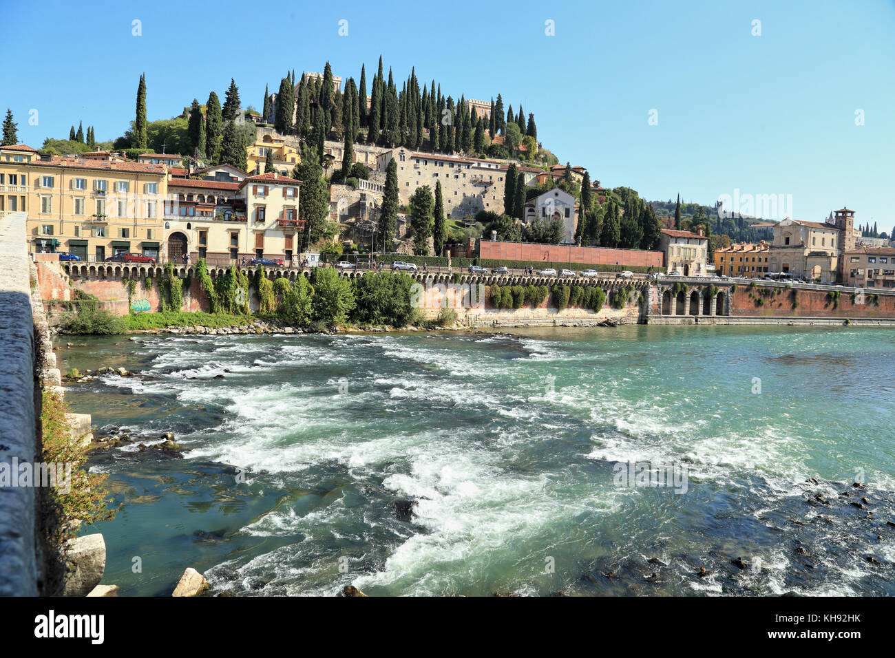 Il fiume Adige, Castel San Pietro, Verona. San Pietro Hill - Colle San Pietro Foto Stock
