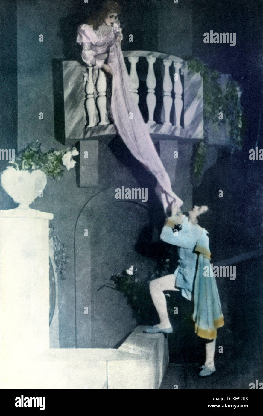PROKOFIEV - Romeo e Giulietta scena del balcone con Galina Ulanova e Konstantin Sergeyev nel 1940 il compositore russo, 1891-1953 Foto Stock