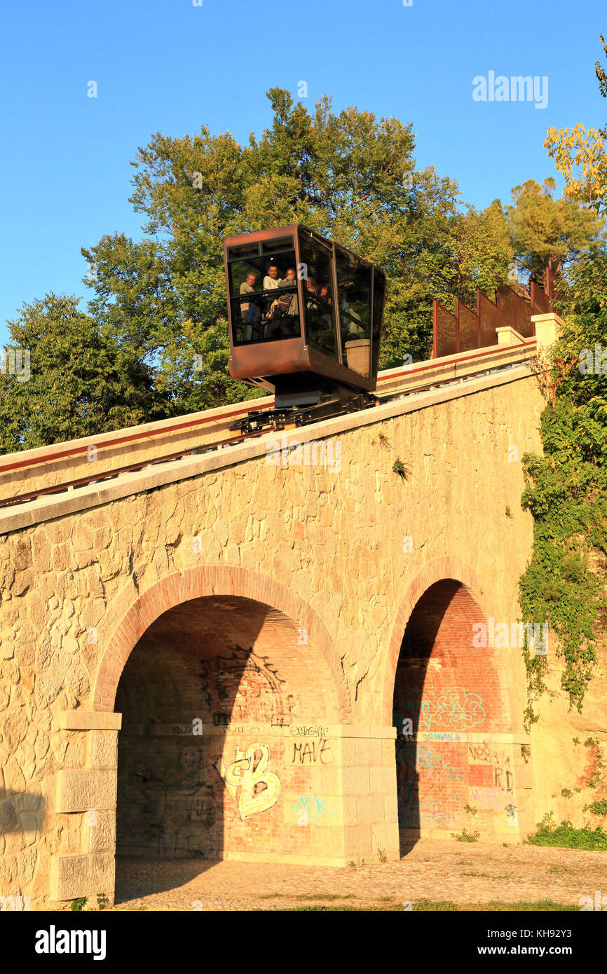 La funicolare di Verona - Funicolare di Castel San Pietro Foto Stock