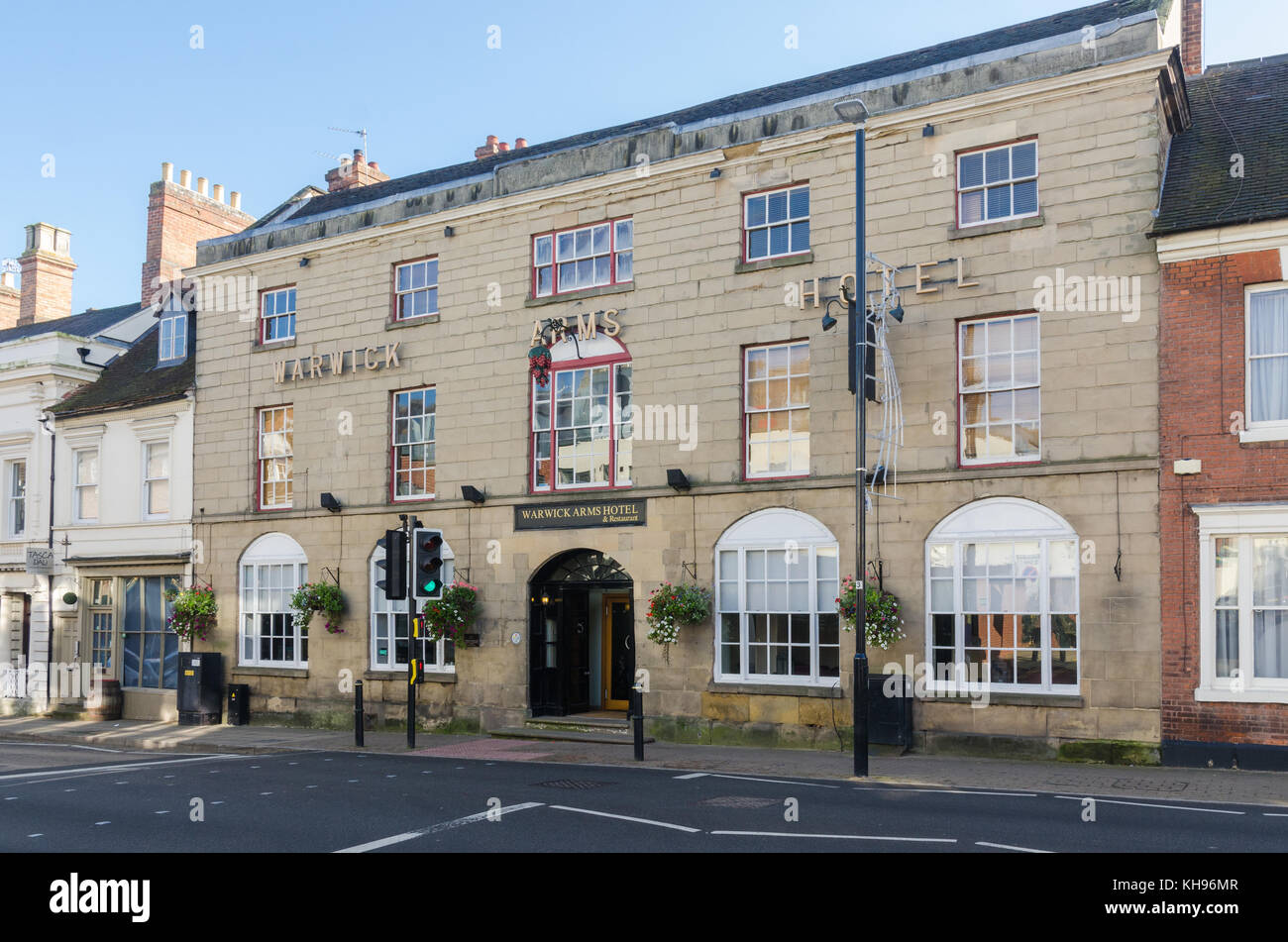 Il Warwick Arms Hotel in High Street, Warwick, Warwickshire, Regno Unito Foto Stock