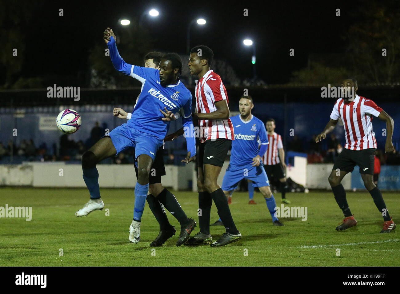 Brian Mosè di redbridge durante la Redbridge vs clapton, essex senior league calcio a oakside Stadium il 14 novembre 2017 Foto Stock