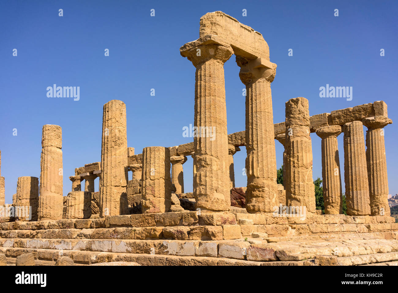 Valle dei Templi, Agrigento, Sicilia, Italia. Tempio di Giunone in stile dorico, risale al 450 a.C. Foto Stock