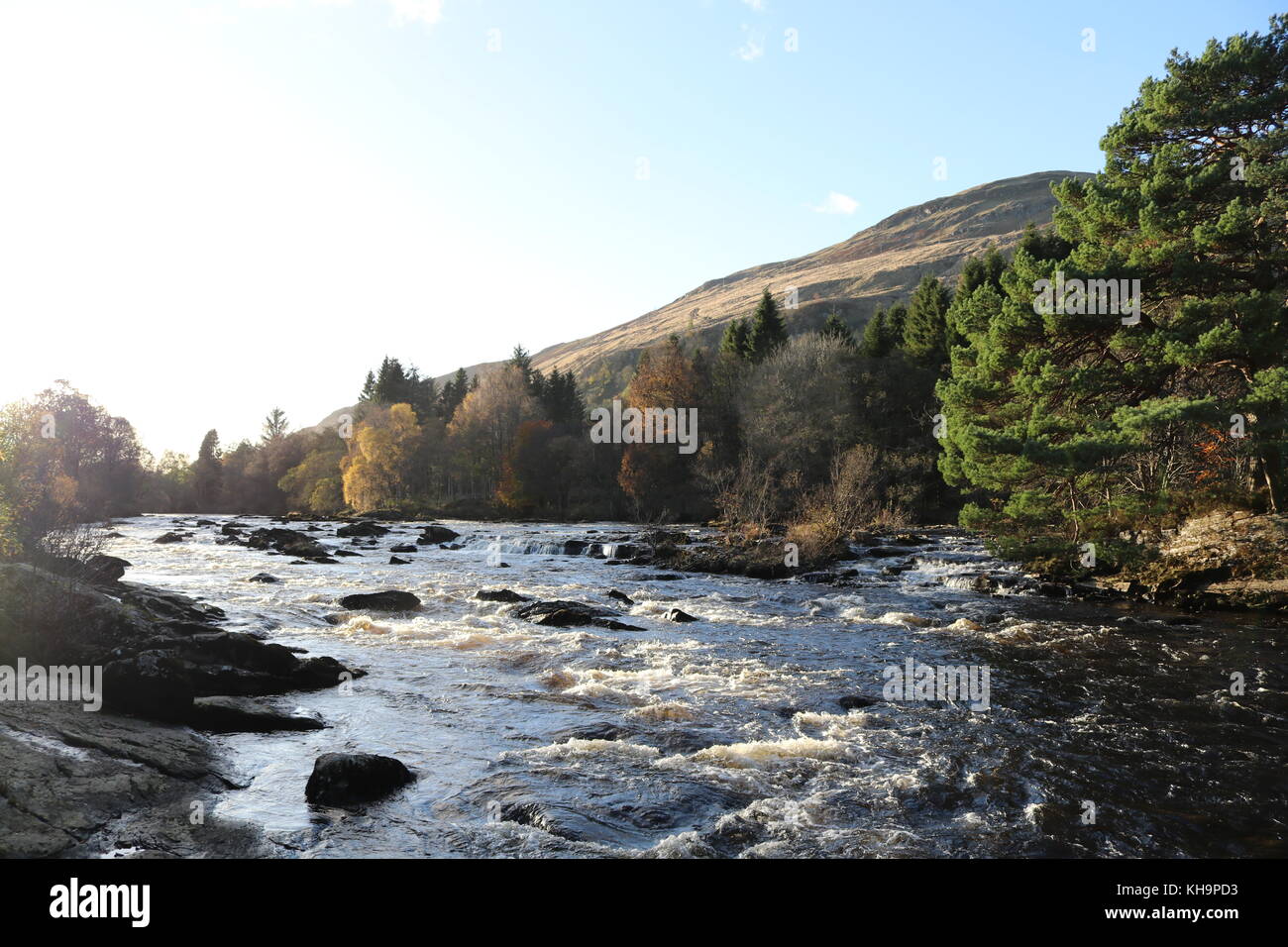 Falls of Dochart cascata, Killin, Scozia Foto Stock