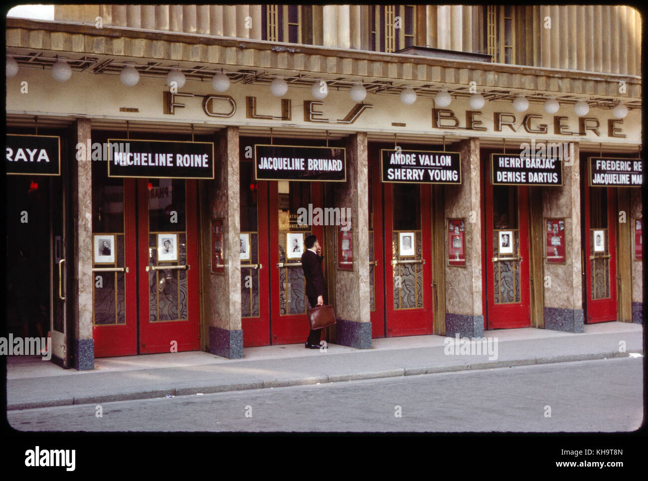 Folies Bergere, Parigi, Francia, 1963 Foto Stock