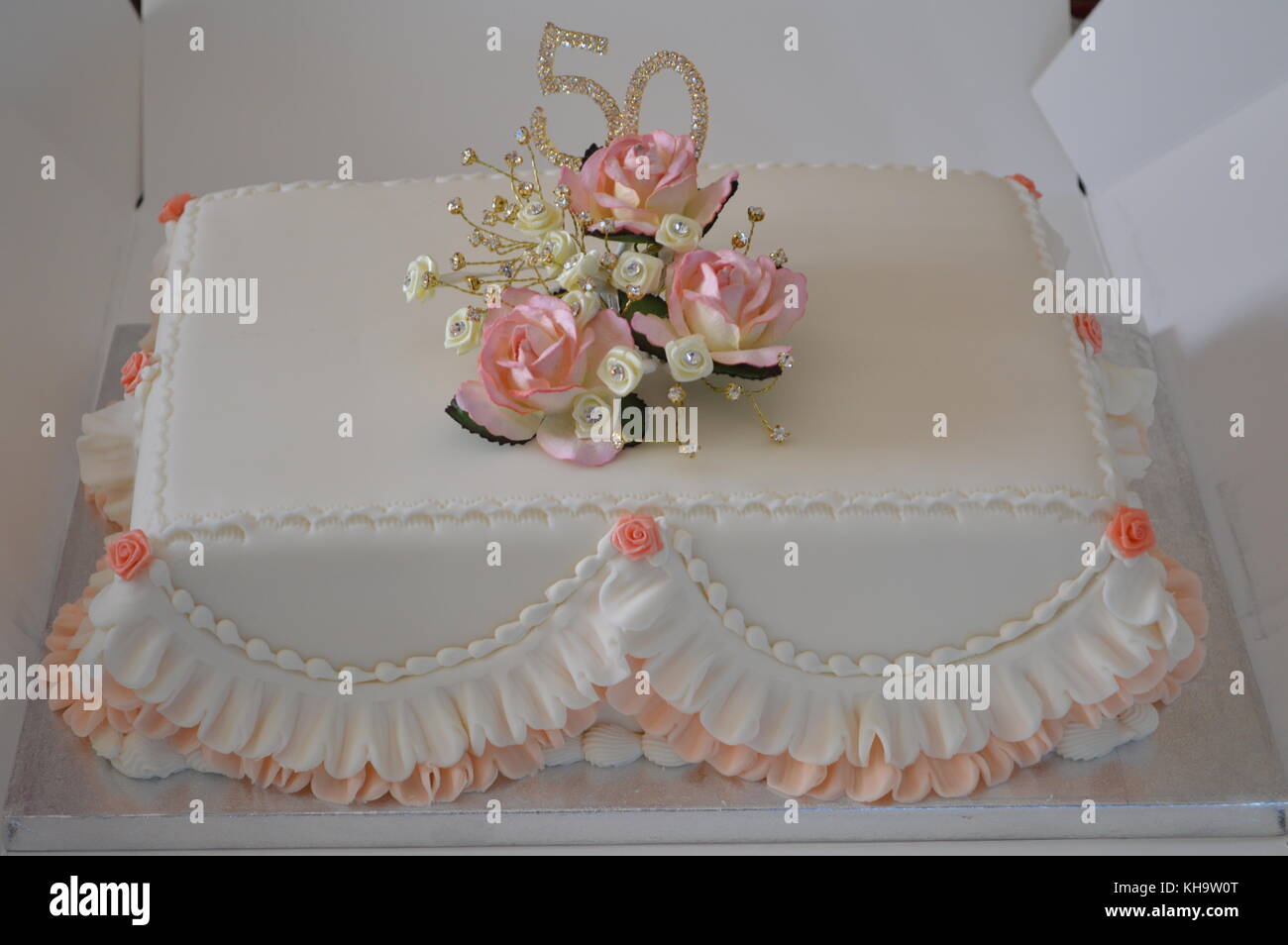 Cinquantesimo anniversario di matrimonio torta Foto Stock