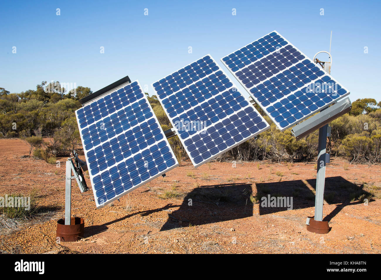 Solar Panel Array nell'Outback australiano Foto Stock