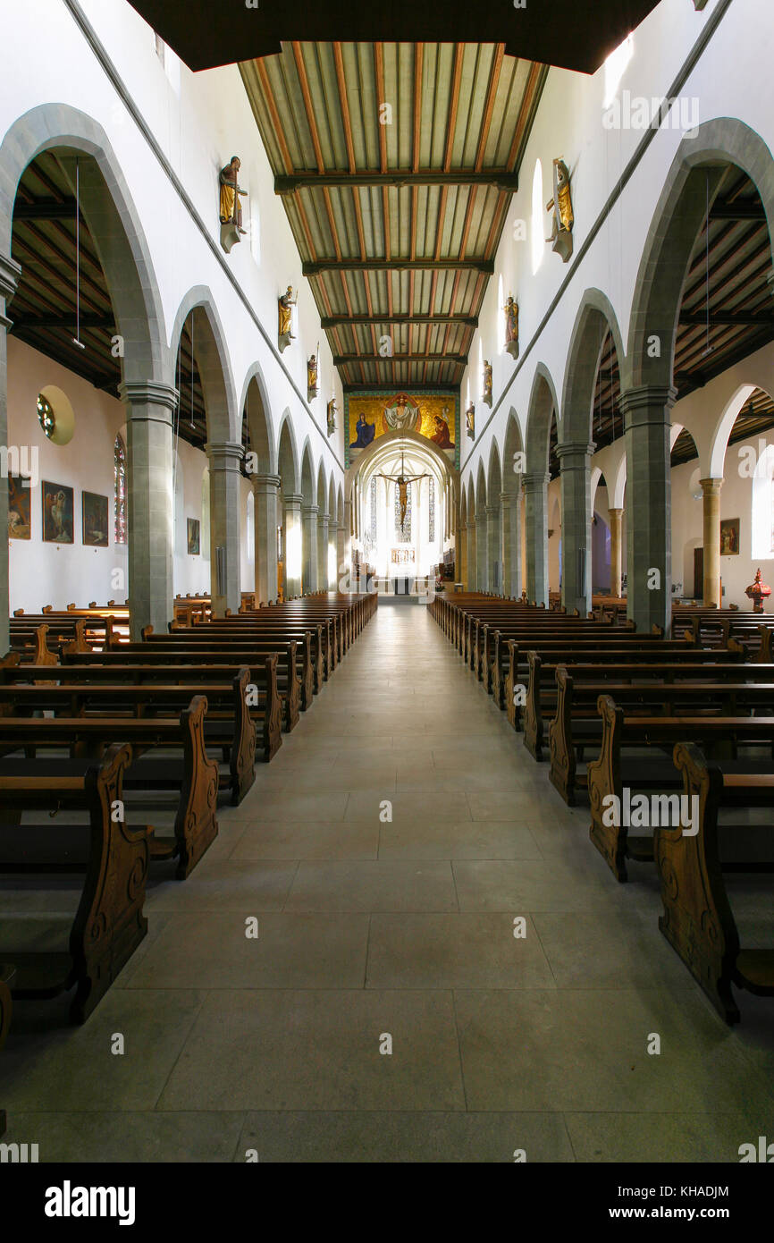 Navata della chiesa, chiesa collegiata della vecchia cappella, Ravensburg, Baden-Württemberg, Germania Foto Stock