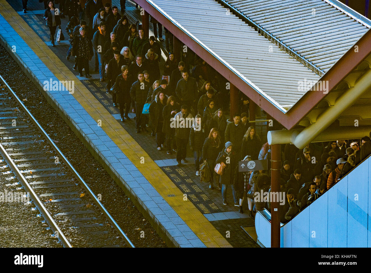 Mattina pendolari, Waterfront Stazione, Vancouver, British Columbia, Canada. Foto Stock