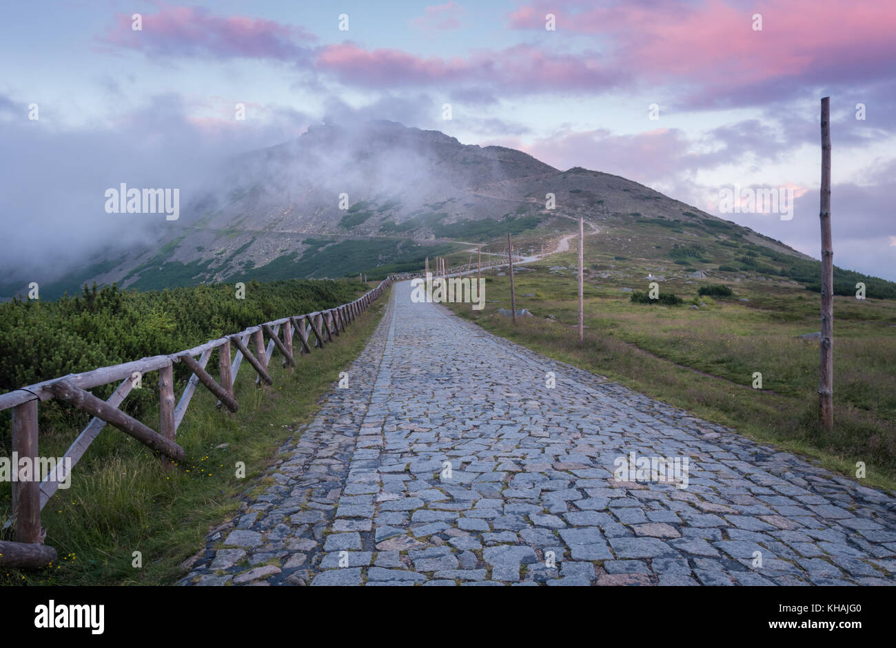 Il percorso di montagna Snezka, Krkonose National Park, Polonia. Foto Stock