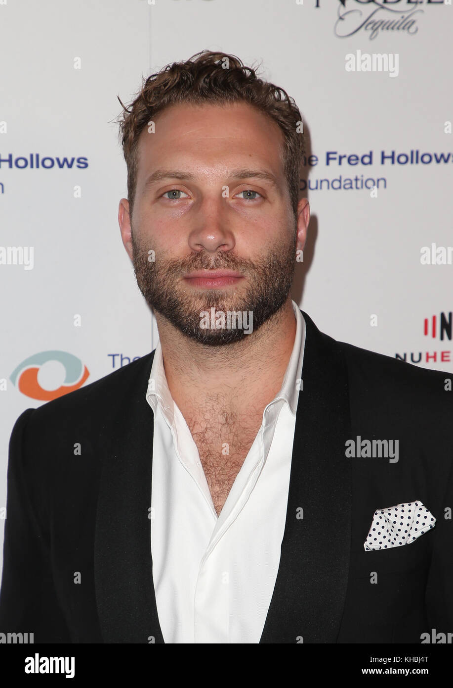 Hollywood, California - 15 NOVEMBRE: Jai Courtney, al Gala Inaugural Fundraising per la Fred Hollows Foundation il 15 novembre 2017 presso La Sala Highlight di Hollywood, California. Credito: Faye Sadou/Mediapunch Foto Stock