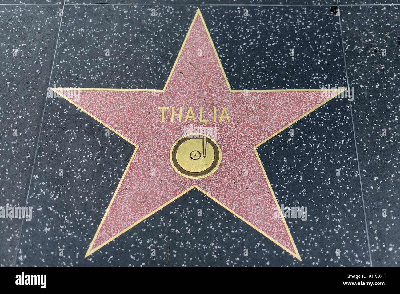 HOLLYWOOD, CA - DICEMBRE 06: Thalia star sulla Hollywood Walk of Fame a Hollywood, California il 6 dicembre 2016. Foto Stock