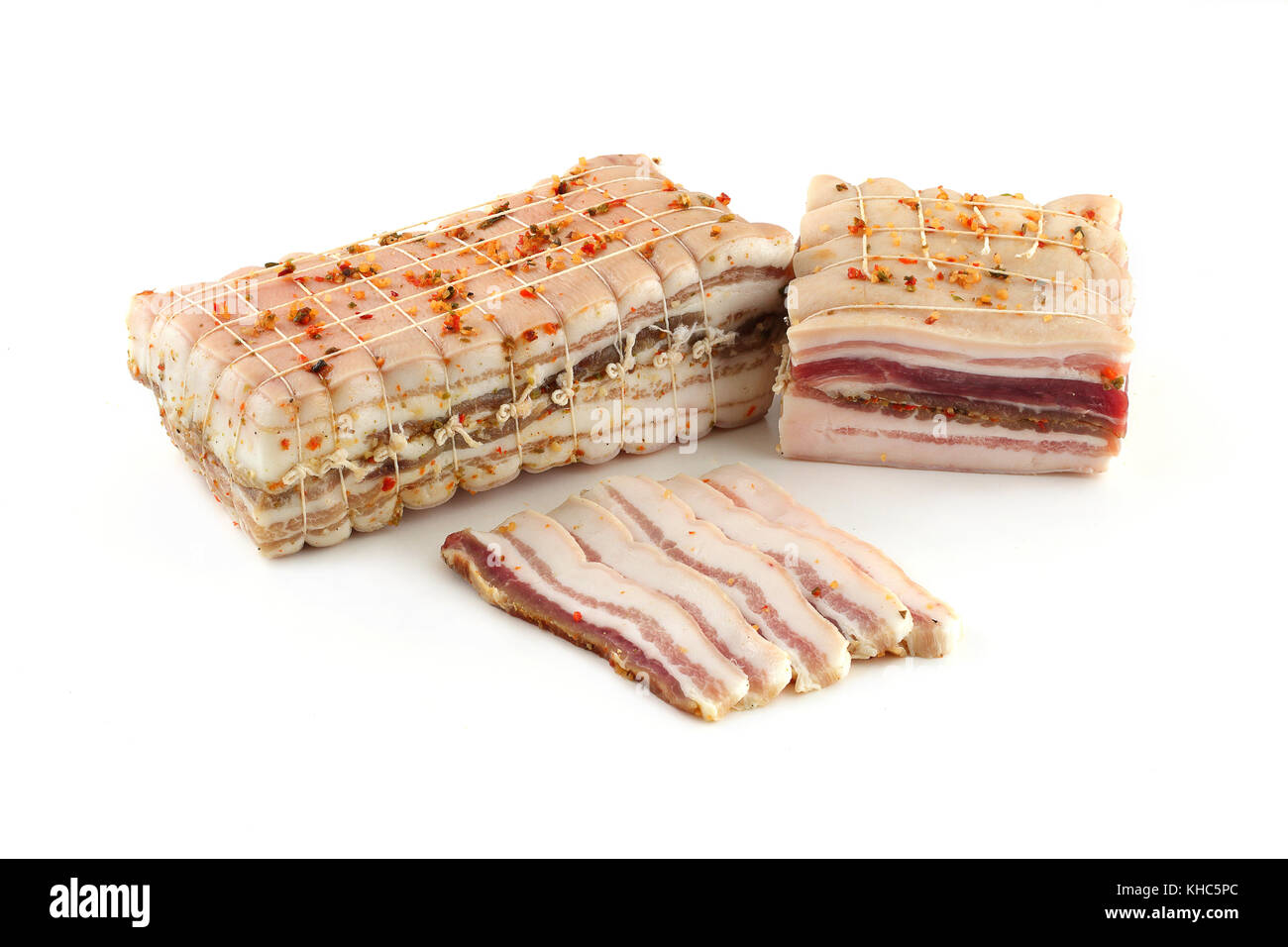 Pancetta Affumicata su sfondo bianco Foto Stock