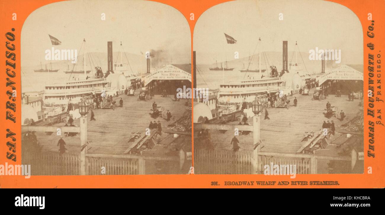 Broadway Wharf e River Steamers a San Francisco, 1900. Dalla Biblioteca pubblica di New York. Foto Stock