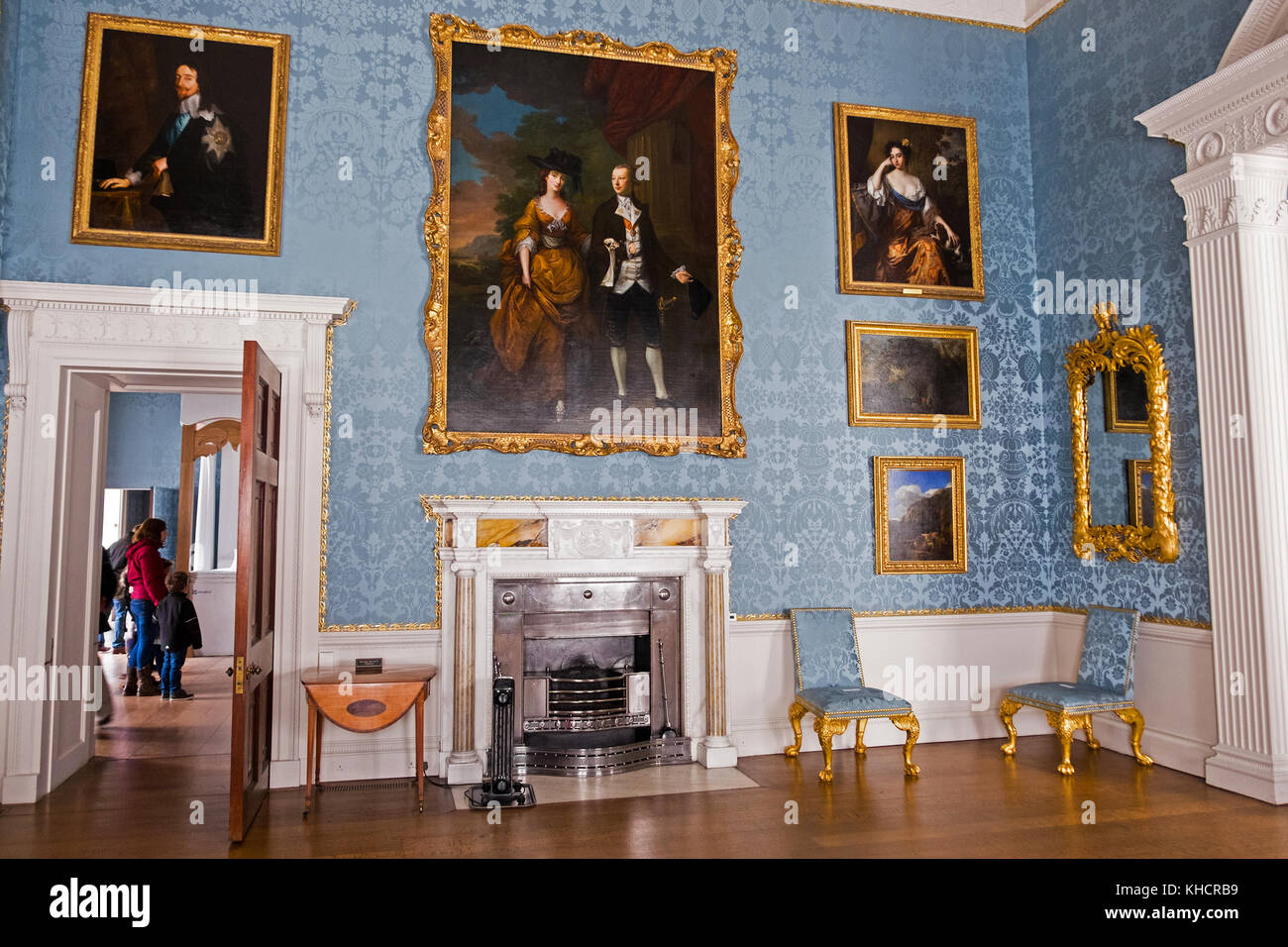 Ornati dipinti antichi all'interno Kedleston Hall, Kedleston, Derbyshire, England, Regno Unito Foto Stock