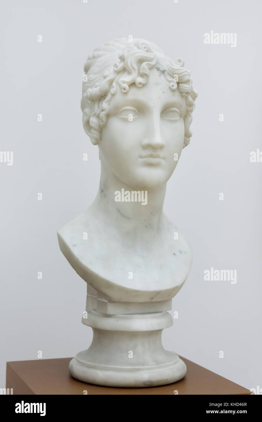 Busto in marmo di greca Saffo da italiano scultore neoclassico Antonio Canova (?) circa dal 1818 sul display nel Museum der Bildenden Künste (Museo delle Belle Arti) di Lipsia, in Sassonia, Germania. Foto Stock