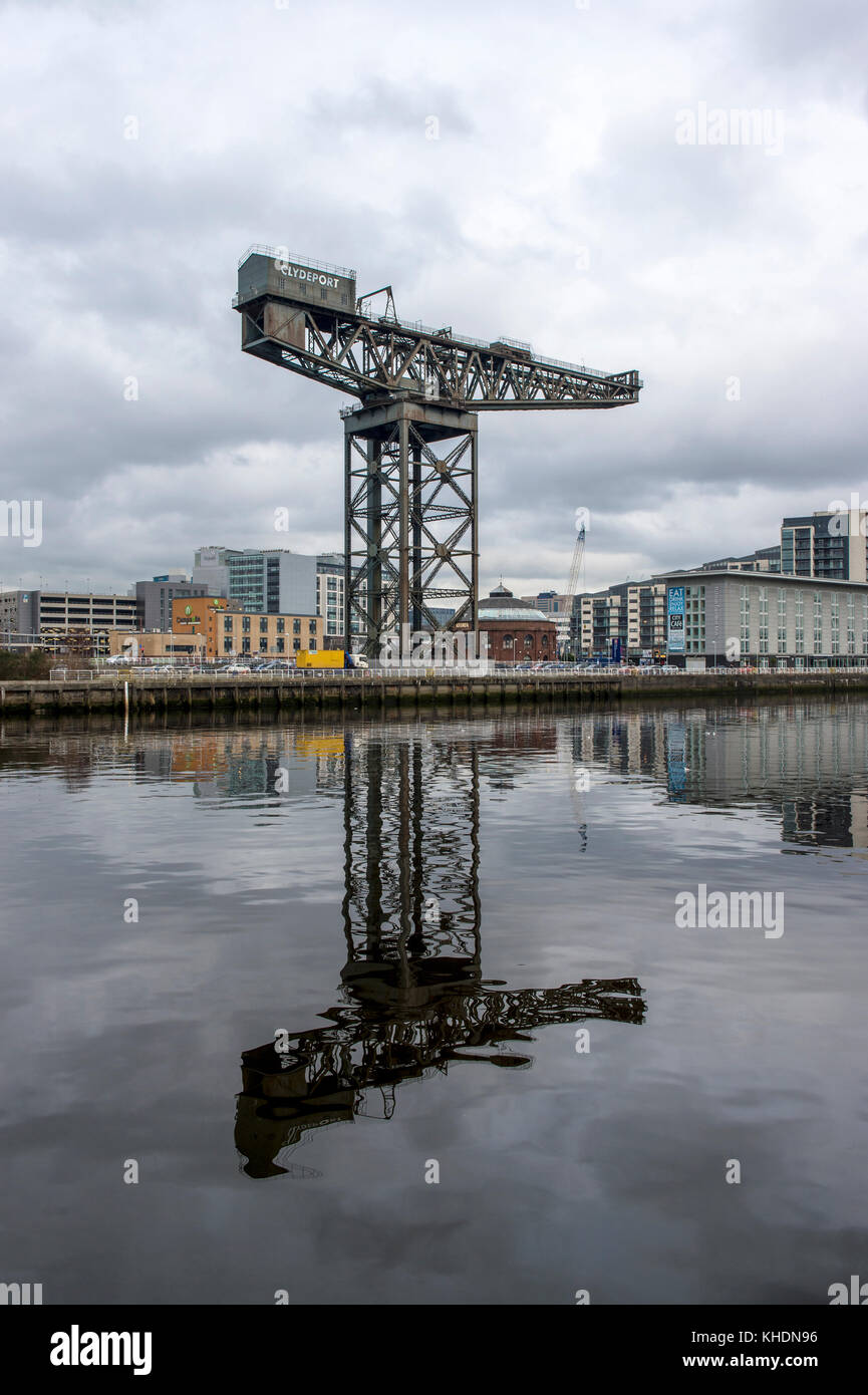 Regno Unito, Scozia, Glasgow, sul fiume Clyde, FINNIESTON GRU Foto Stock