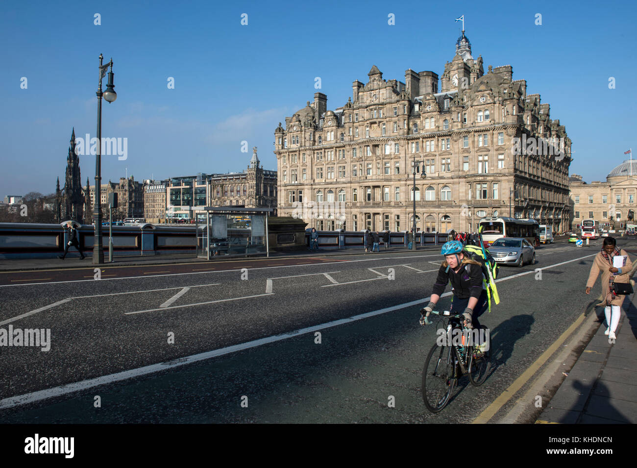 Regno Unito, Scozia, Edimburgo, CITYSCAPE dal North Bridge Foto Stock