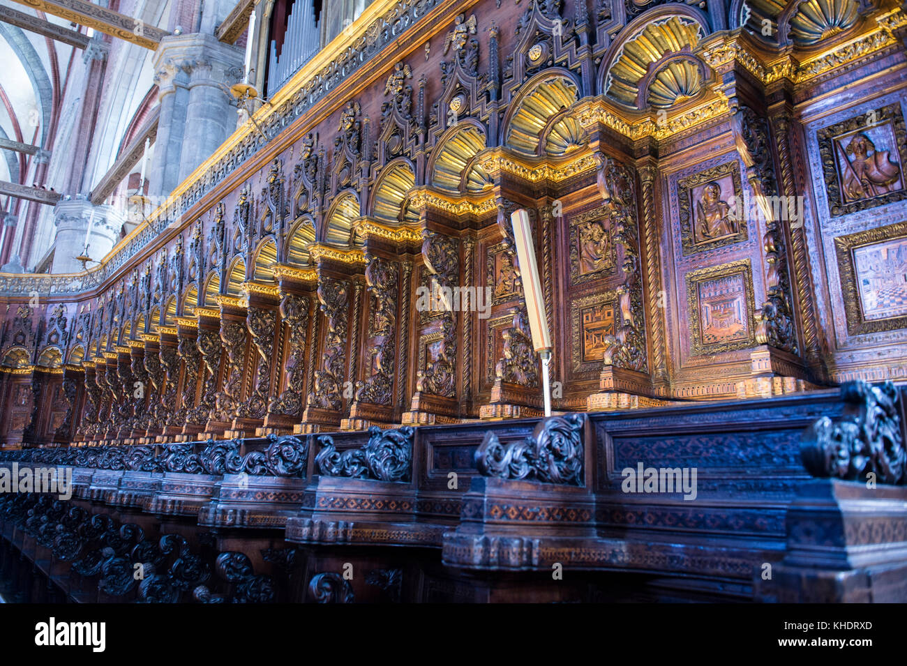 Il coro ligneo (coro), nella chiesa di Santa Maria Gloriosa dei Frari ("I Frari'), il sestiere di San Polo, Venezia, Italia Foto Stock