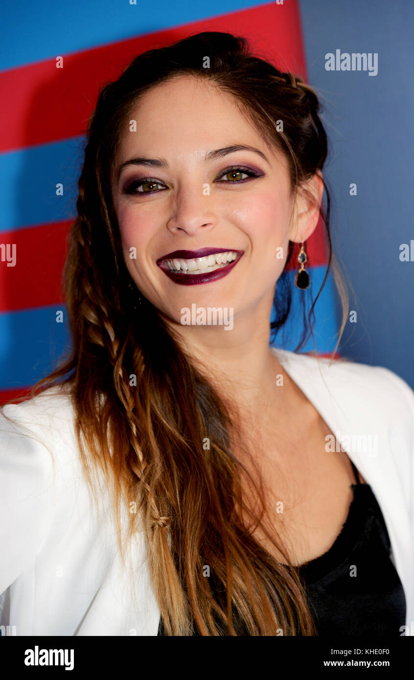 Kristin Kreuk partecipa al cocktail party "Burden of Truth" durante il MIPCOM 2017 a Cannes, Francia. Con: Kristin Kreuk dove: Cannes, Provence-Alpes-Côte d'Azur, Francia quando: 15 ottobre 2017 credito: Pat Denton/WENN.com Foto Stock