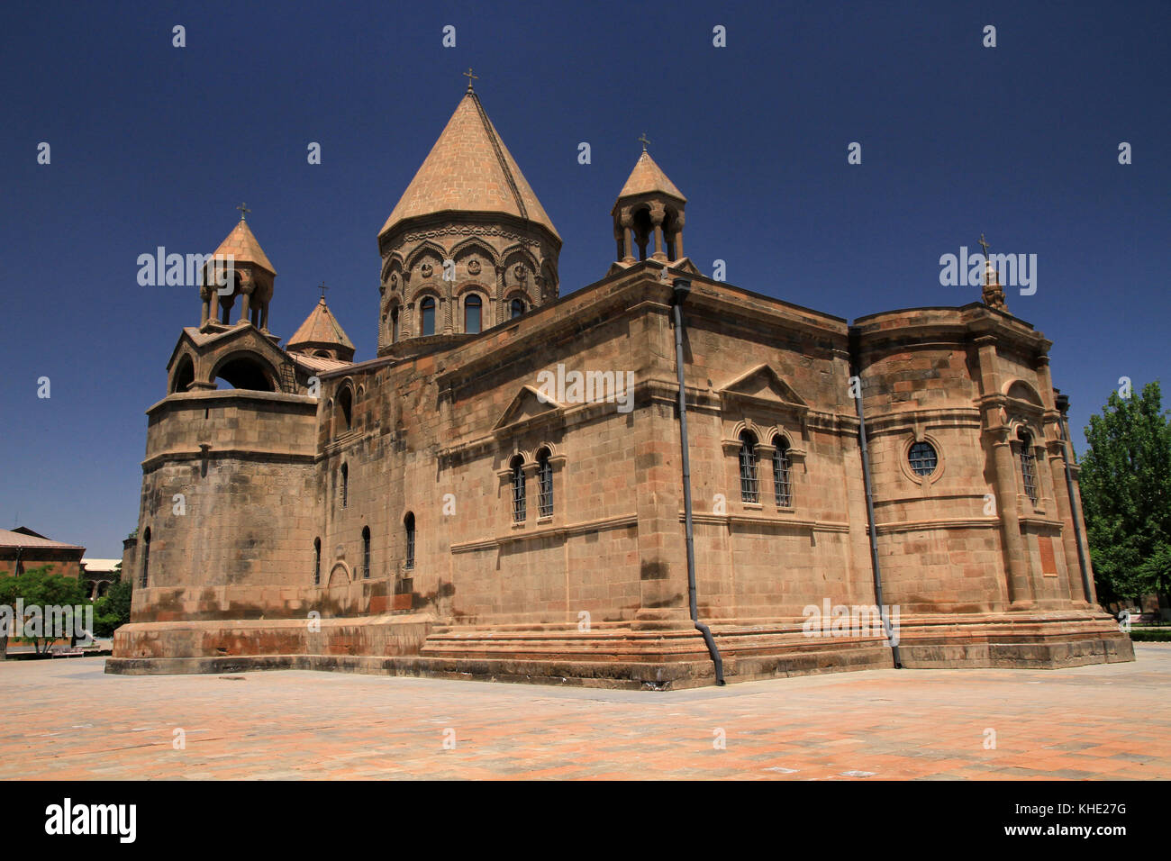 Cattedrale di Etchmiadzin, chiesa madre della Chiesa Apostolica Armena, situata nella città di Vagharshapat (Etchmiadzin), Armenia Foto Stock