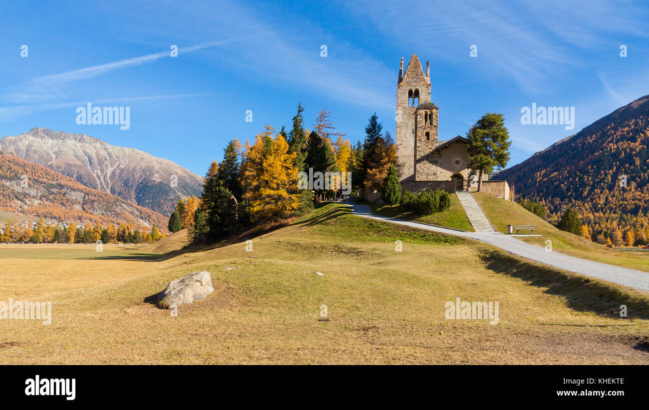 Chiesa di san gian in Engadina vicino Aeroporto Samedan Foto Stock