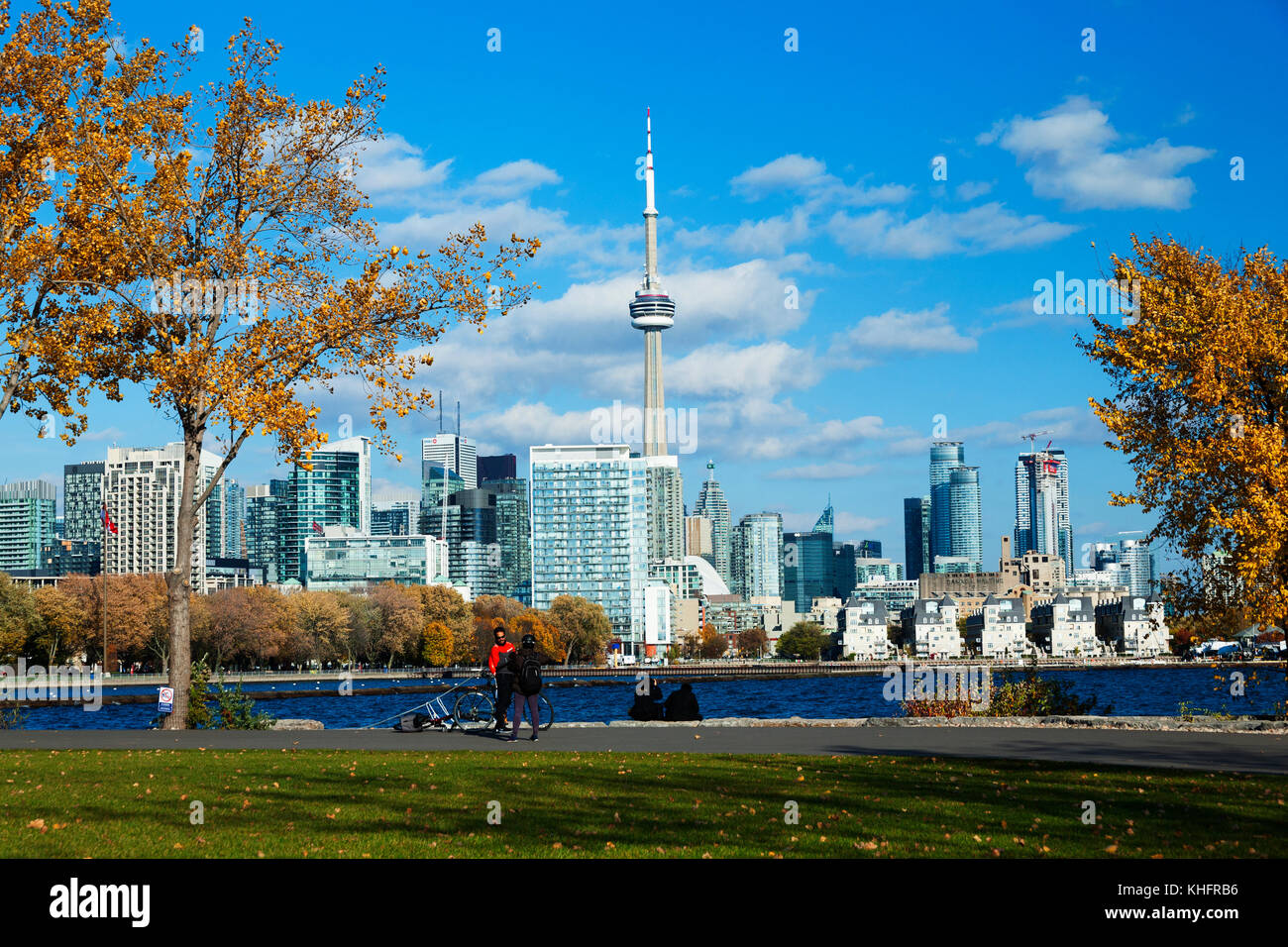 2017 Vista skyline di Toronto Ontario Canada. Vista dal sentiero William G. Davis Foto Stock