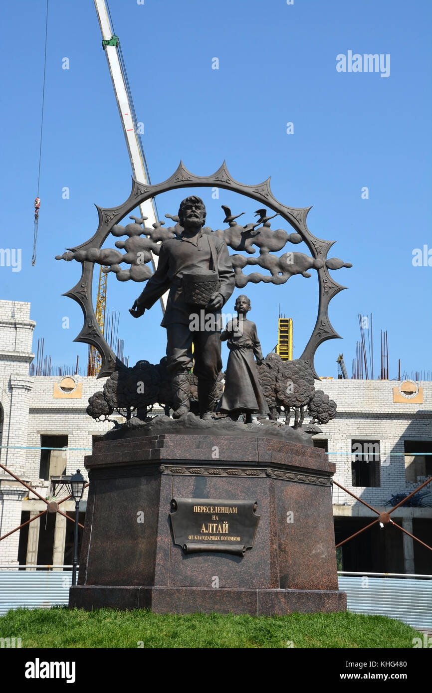 Barnaul, Russia - 25 giugno: monumento ai coloni il 25 giugno 2014 a Barnaul. barnaul è la capitale della regione di Altai Foto Stock