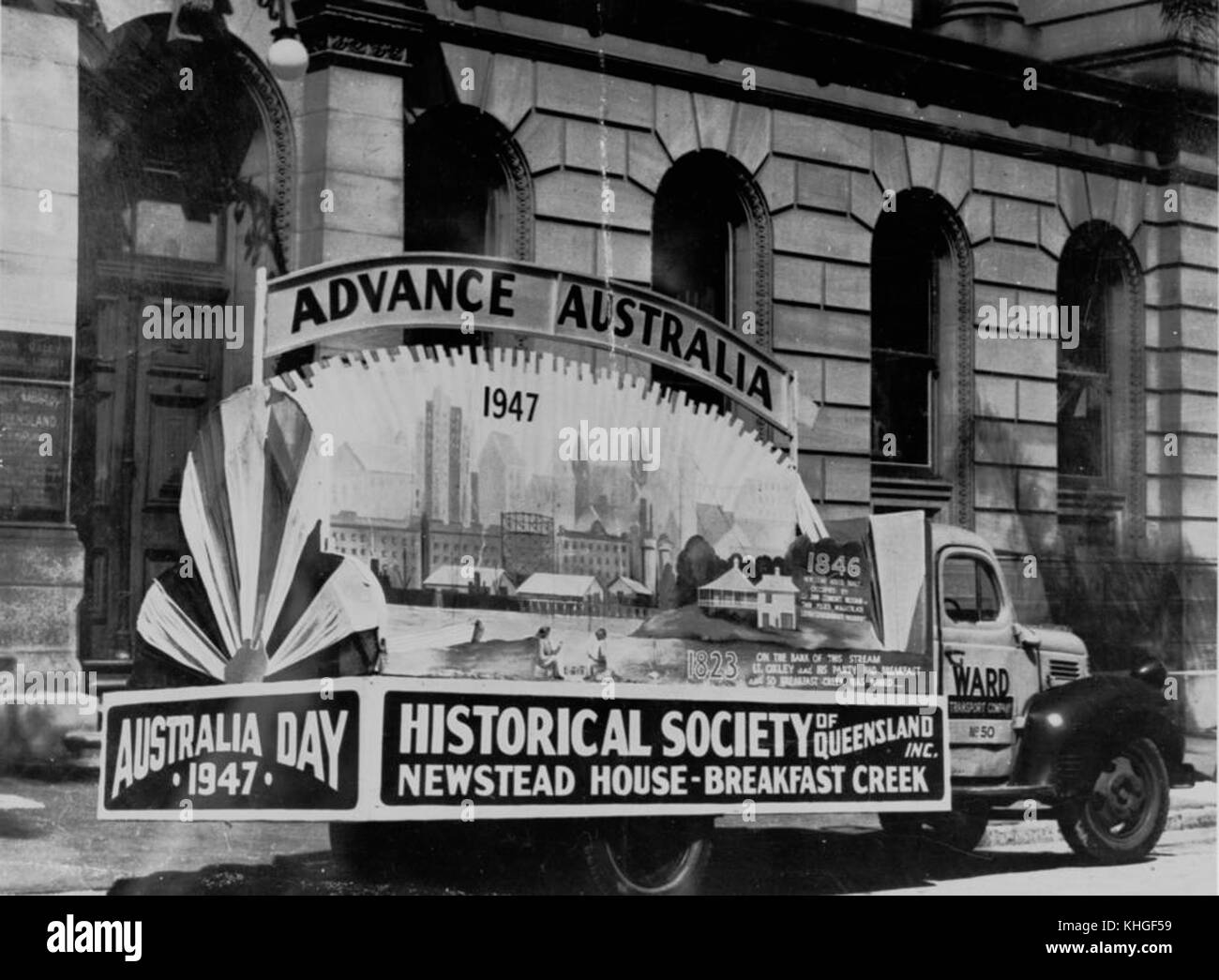 1 214152 galleggiante per l'Australia Day 1947 al di fuori della libreria dello stato del Queensland, William Street, Brisbane Foto Stock