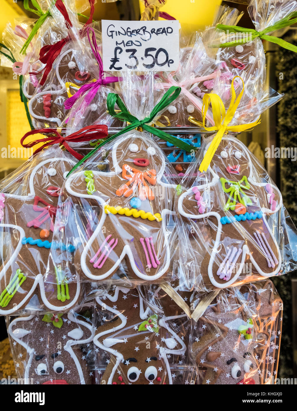 Edimburgo, Scozia, Regno Unito. Xviii Nov, 2017. Giorno di apertura di Edimburgo popolare e bel mercato natalizio e il parco di divertimenti in Princes Street Gardens. Credito: Iain Masterton/Alamy Live News Foto Stock