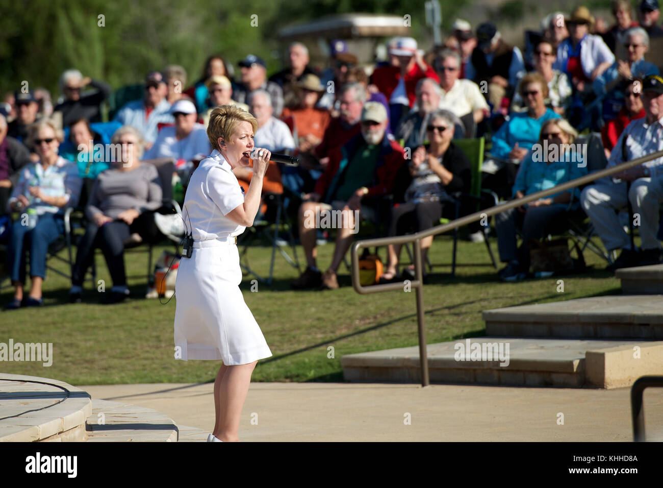 140514-N-LC494-087 (14189561442) Foto Stock