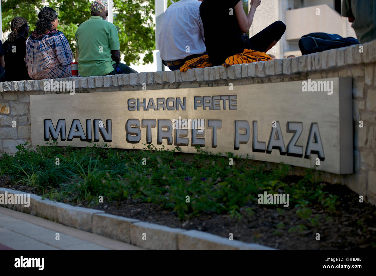 Questa immagine è una fotografia scattata durante un'operazione militare, che probabilmente documenta un evento o un'azione specifici. Il numero fa riferimento a un'immagine militare catalogata, che fornisce informazioni sulla storia operativa delle forze militari coinvolte. Foto Stock