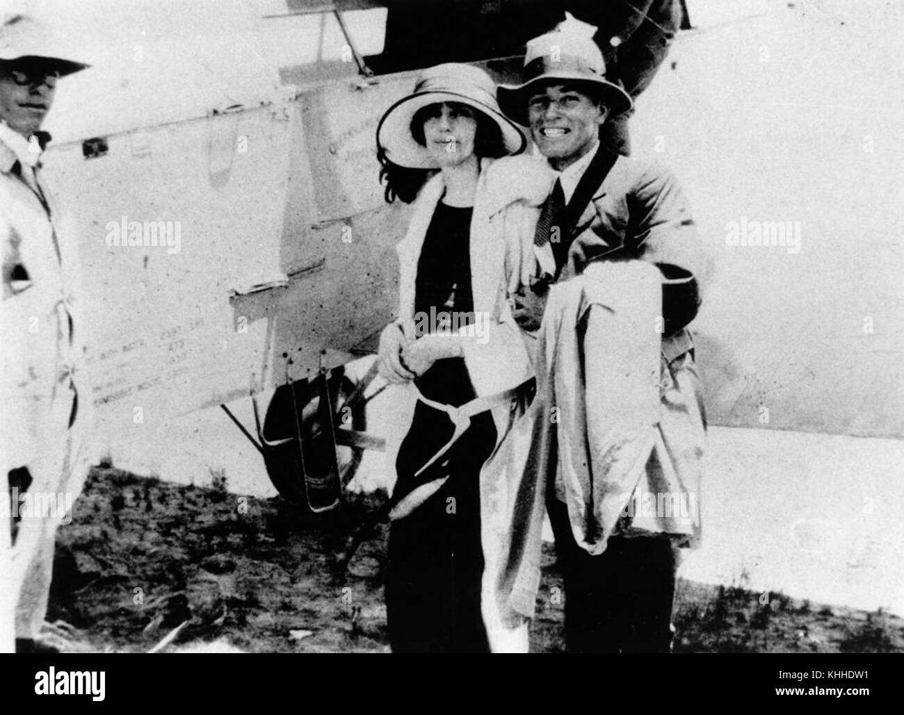 2 167367 Coppie in Luna di Miele di imbarcarsi su un aereo a Winton, 1920 - 1930 Foto Stock