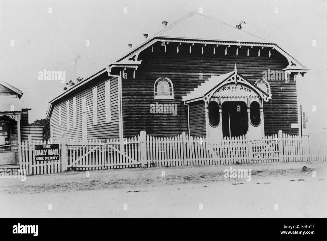 L'edificio della School of Arts di Forest Hill, costruito nel 1914, è un'importante struttura storica. Riflette lo stile architettonico dei primi anni del XX secolo e ha servito vari scopi comunitari, tra cui attività culturali ed educative. Foto Stock