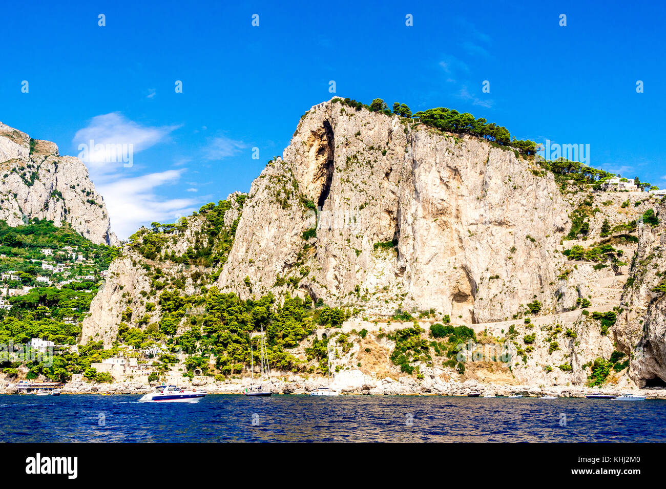 L'aspra bellezza dell'Isola di Capri sulla Costiera Amalfitana in Italia Foto Stock