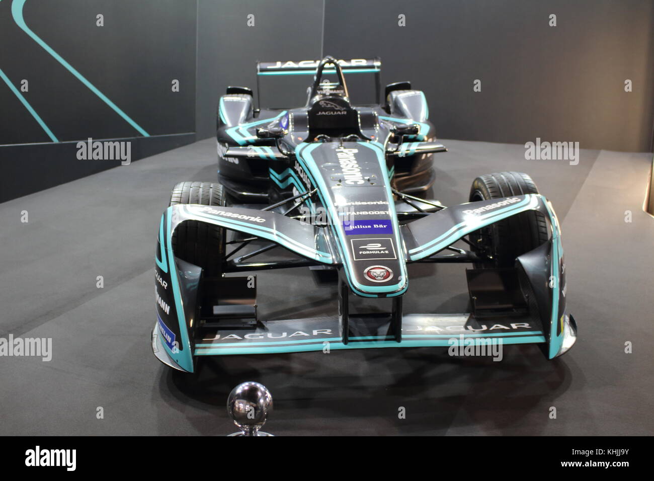 Jaguar di formula e il corridore elettrico Foto Stock