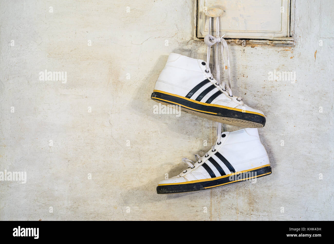 lacci adidas trainer