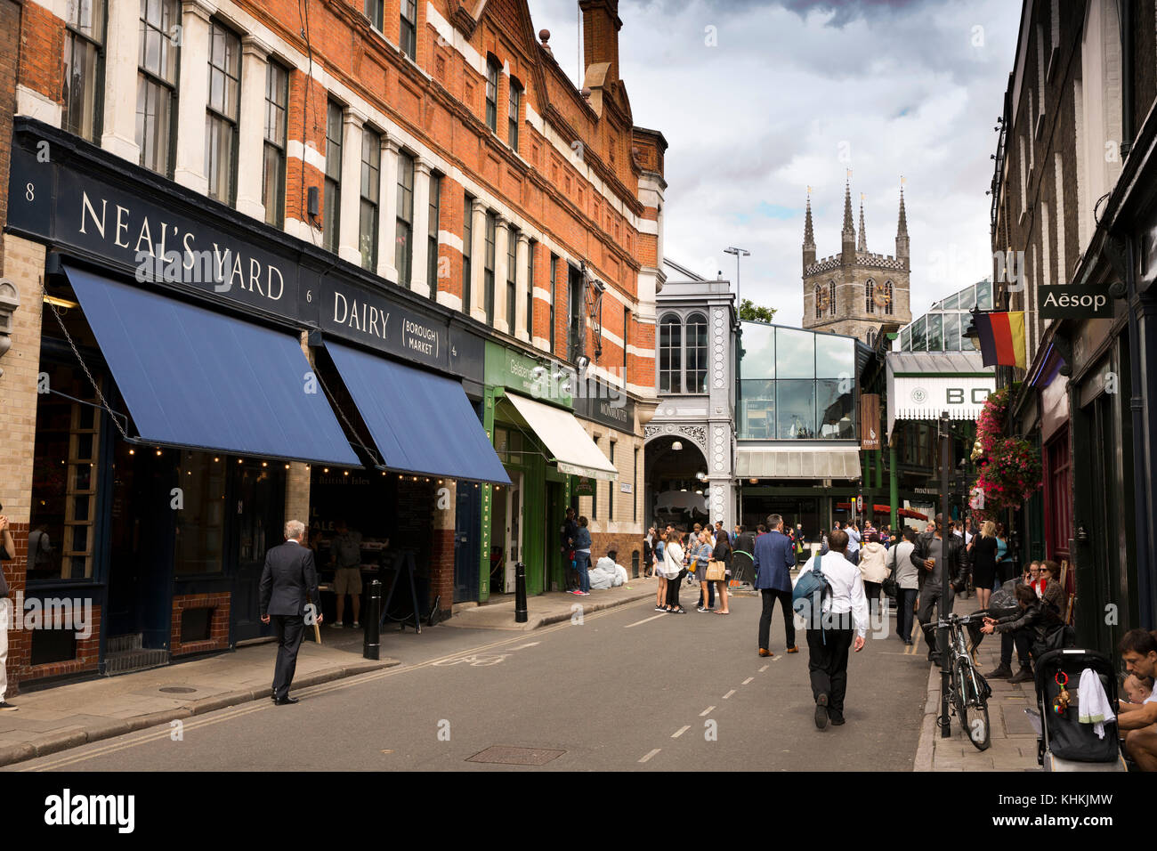 UK, Londra, Southwark, Park Street, Neals Yard e lattiero-caseario a Borough Market Foto Stock
