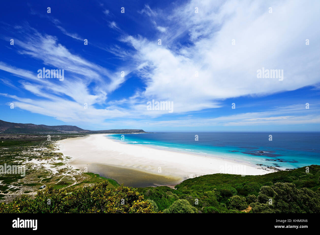 Ampia baia spiaggia sabbiosa, noordhoek Beach, Città del Capo, Western Cape, Sud Africa Foto Stock