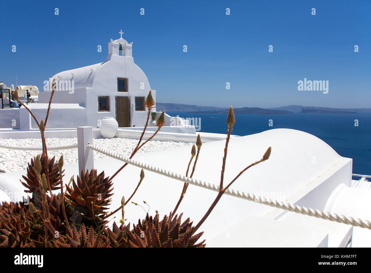 Piccola cappella ortodossa presso il villaggio di Oia - Santorini, Cicladi, Egeo, Grecia Foto Stock